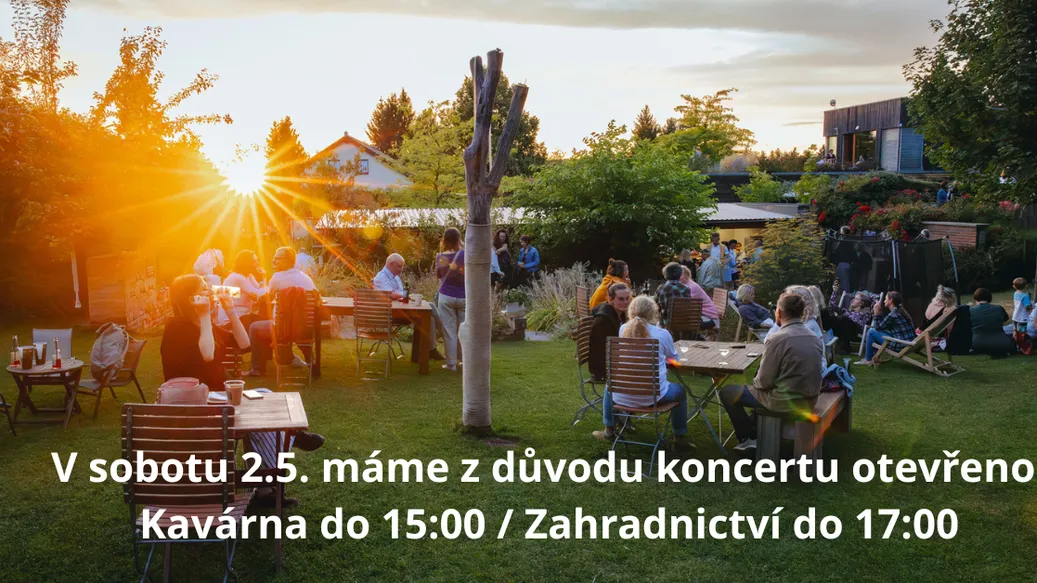 Kvalitní káva, kultura i prodejní zahrada přímo v kavárně.